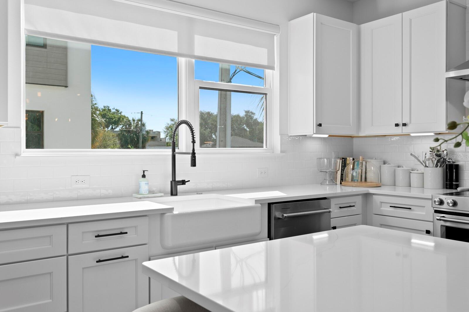 D2Y / ALCOVE TOWNHOMES - Residential