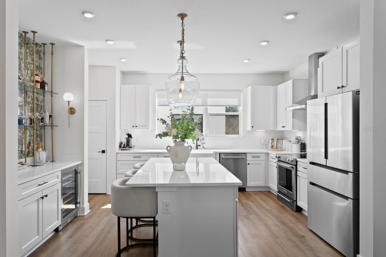 D2Y / ALCOVE TOWNHOMES - Residential