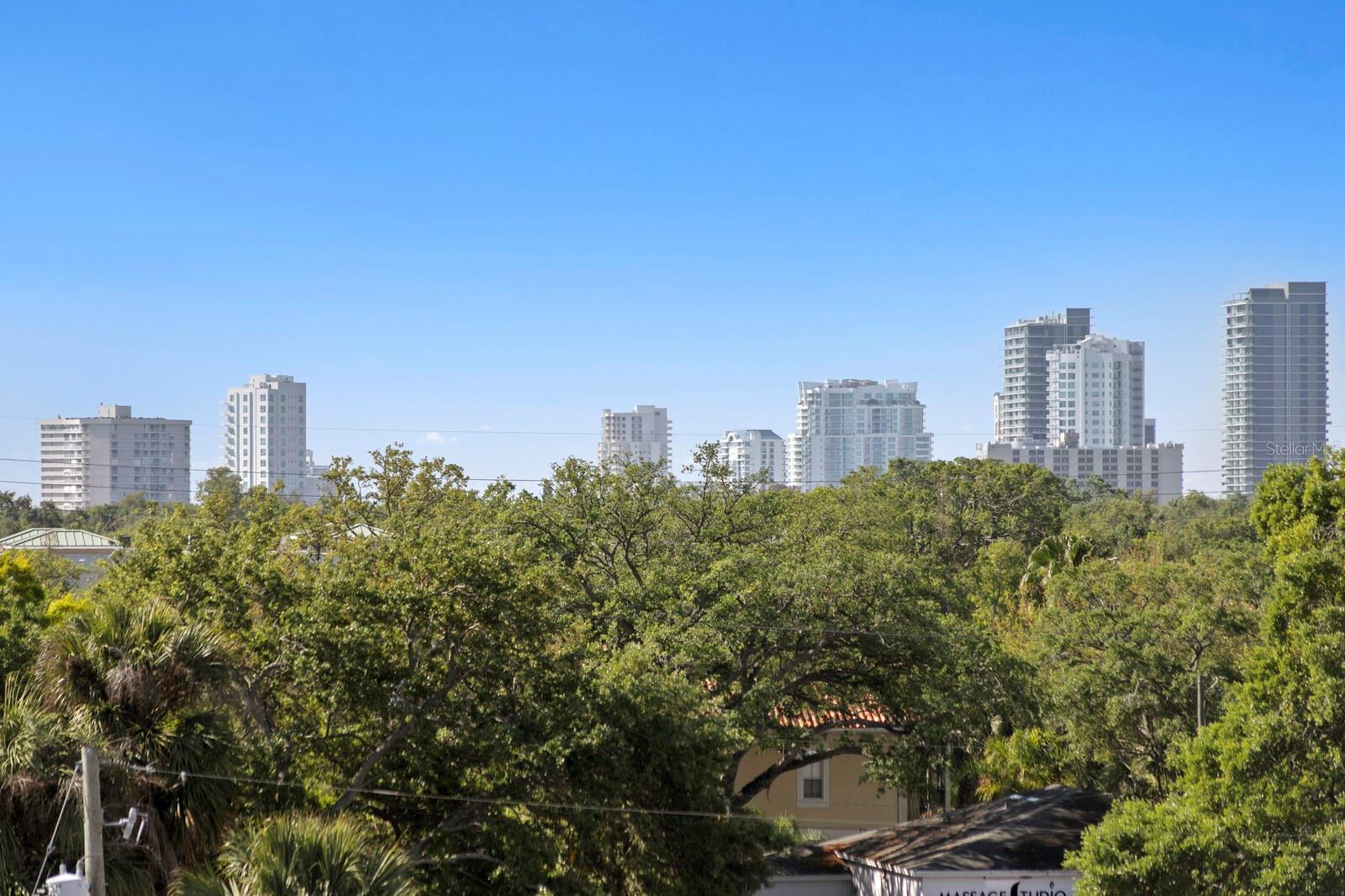 D2Y / ALCOVE TOWNHOMES - Residential