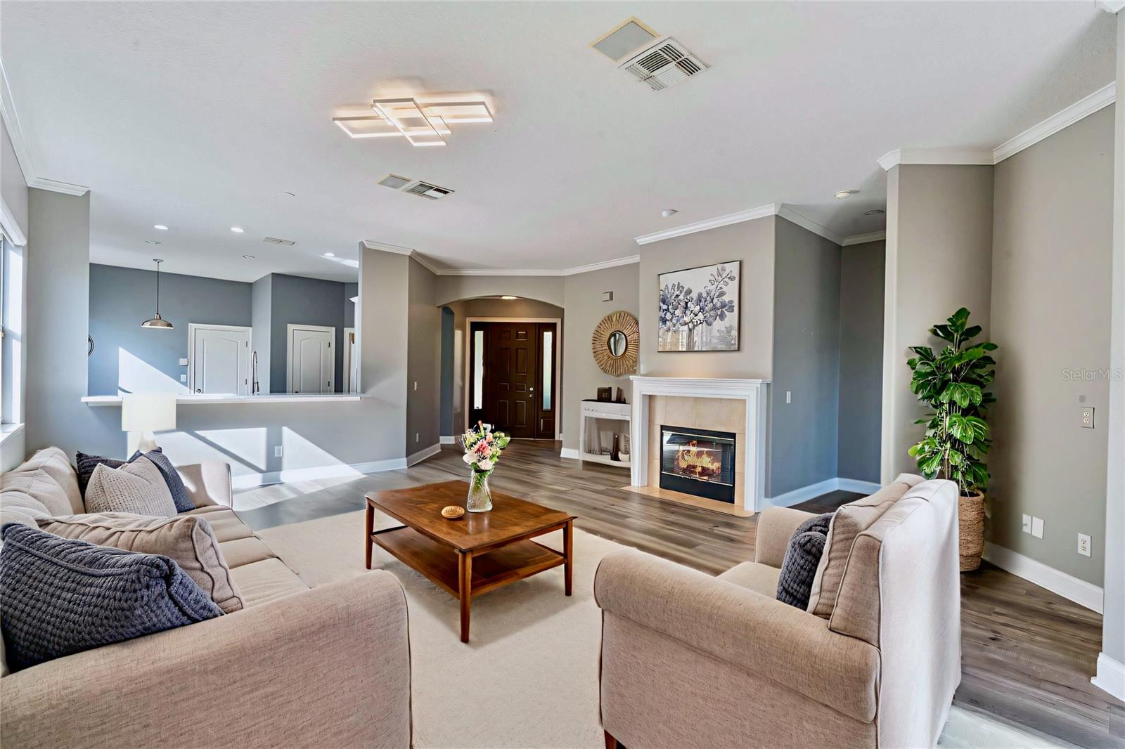 10812 WOODCHASE CIRCLE