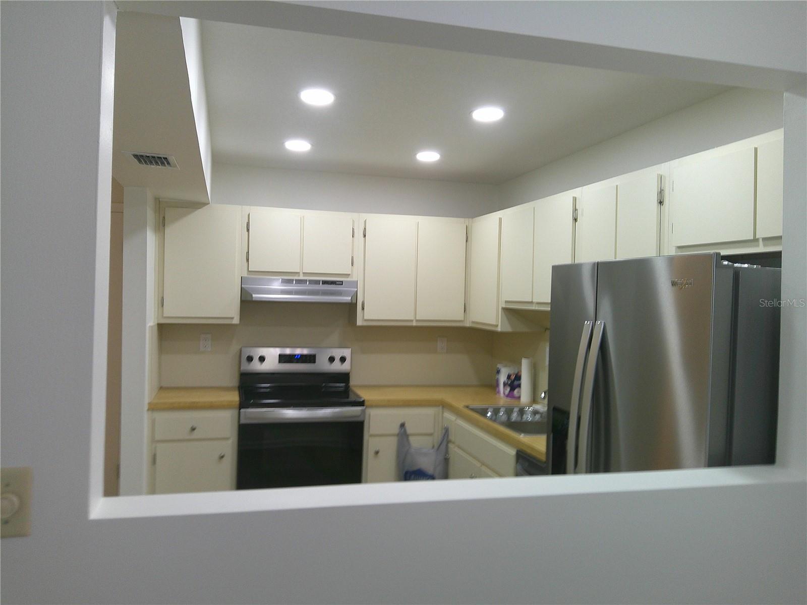 PARK LAKE VILLAS CONDO CB 2/52 - Residential