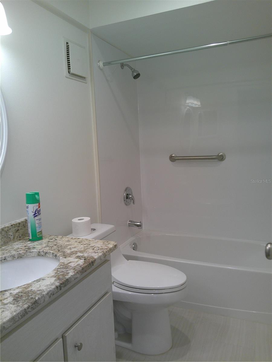PARK LAKE VILLAS CONDO CB 2/52 - Residential