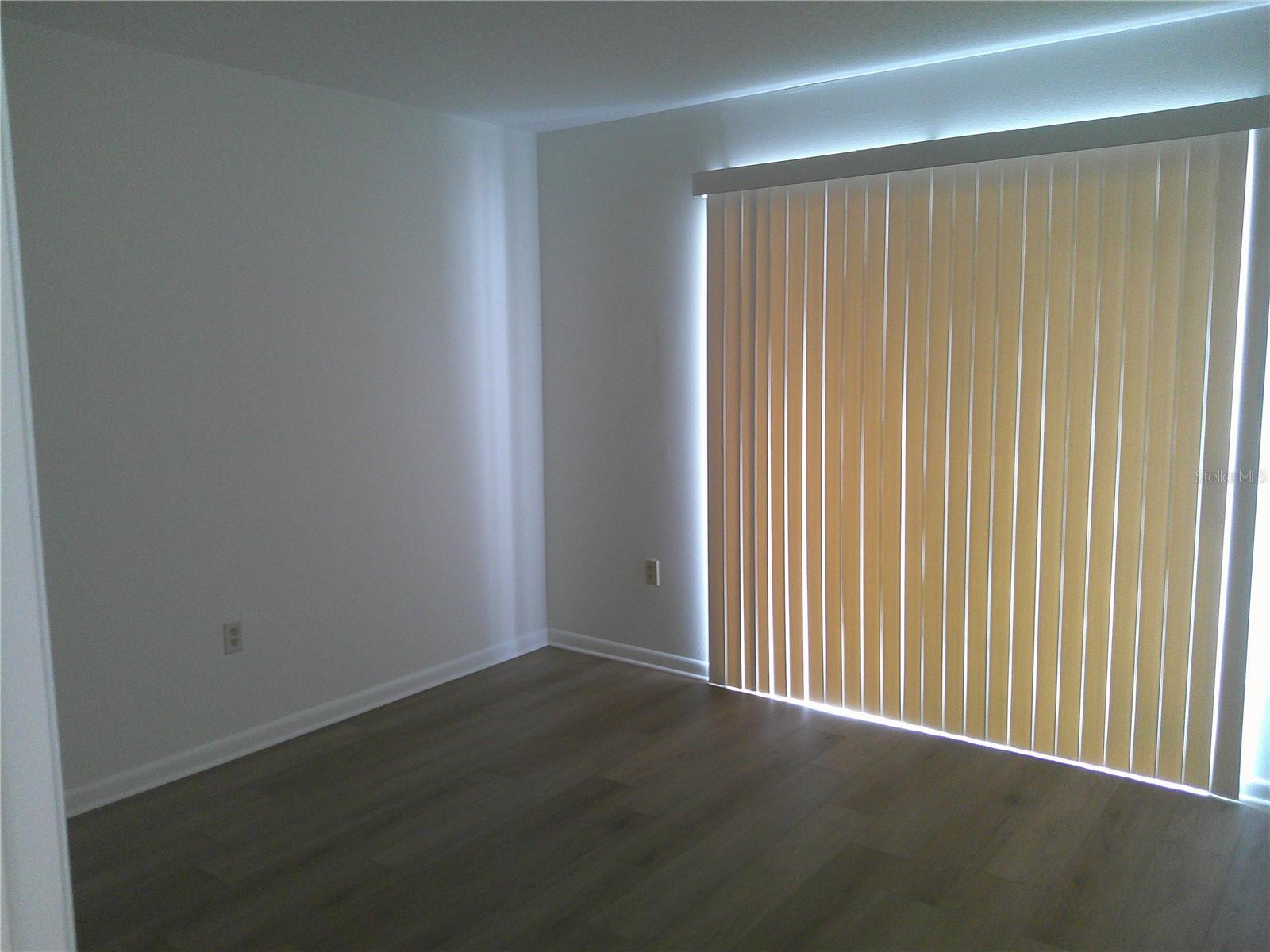 PARK LAKE VILLAS CONDO CB 2/52 - Residential