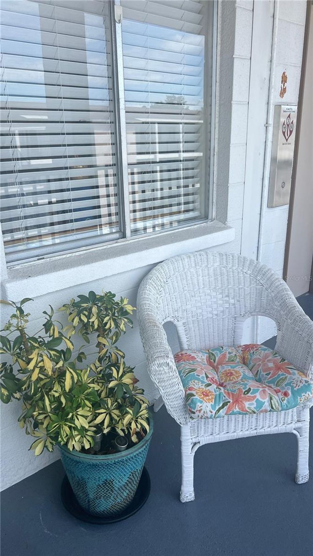 Photo of 5873 Palm Lane #B33, Bradenton, FL 34207 (MLS # TB8426790)