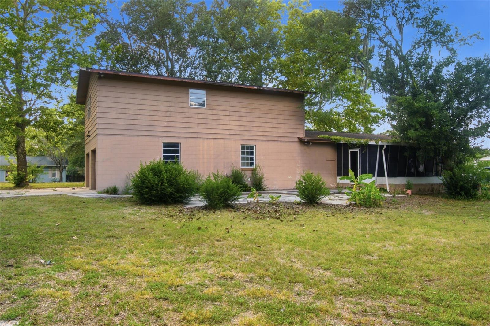 2805 NE 24TH COURT