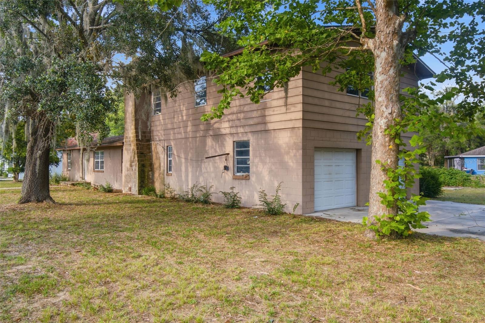 2805 NE 24TH COURT