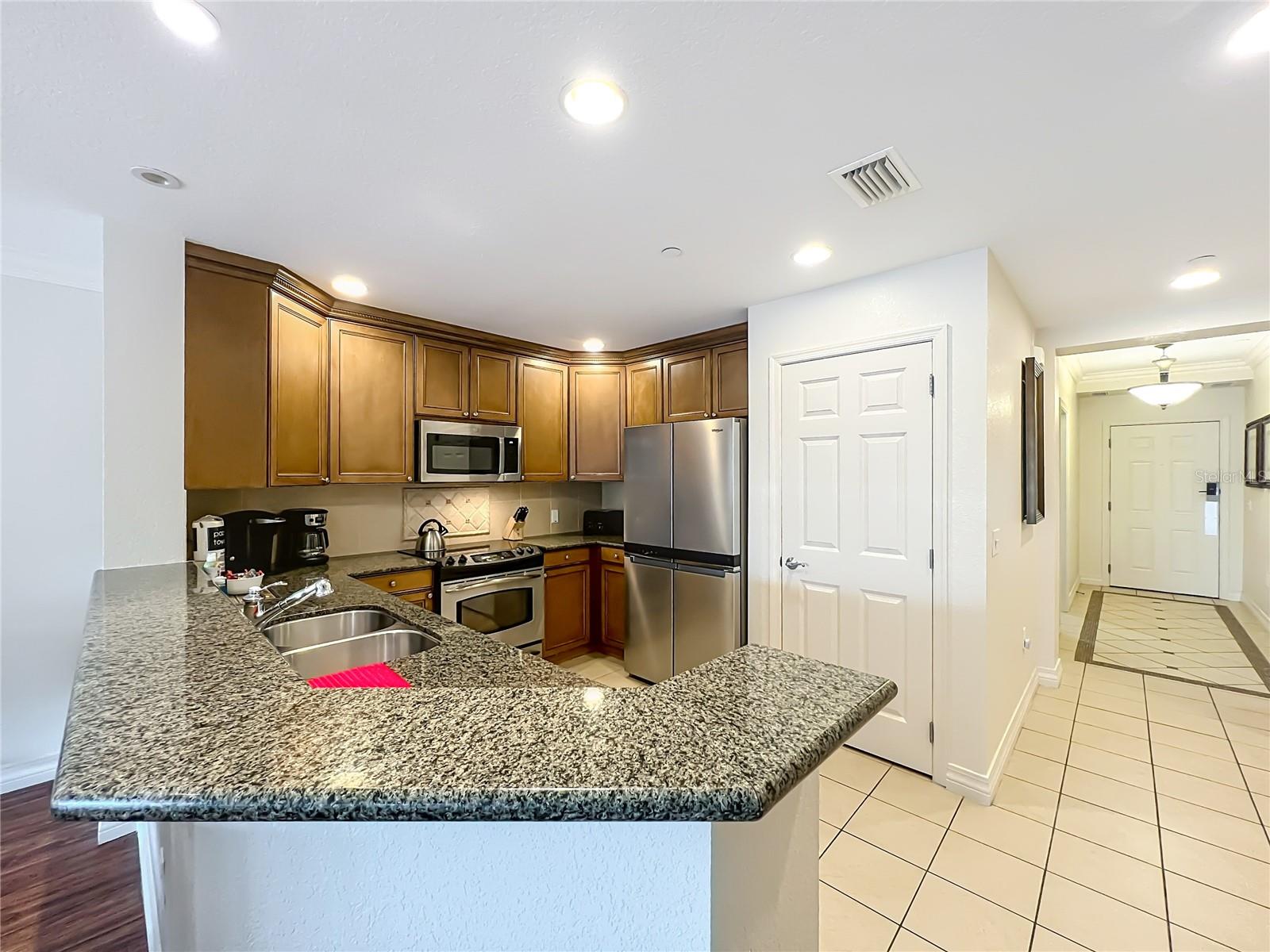 VILLAS AT REUNION SQUARE CONDO PH 4 - Residential