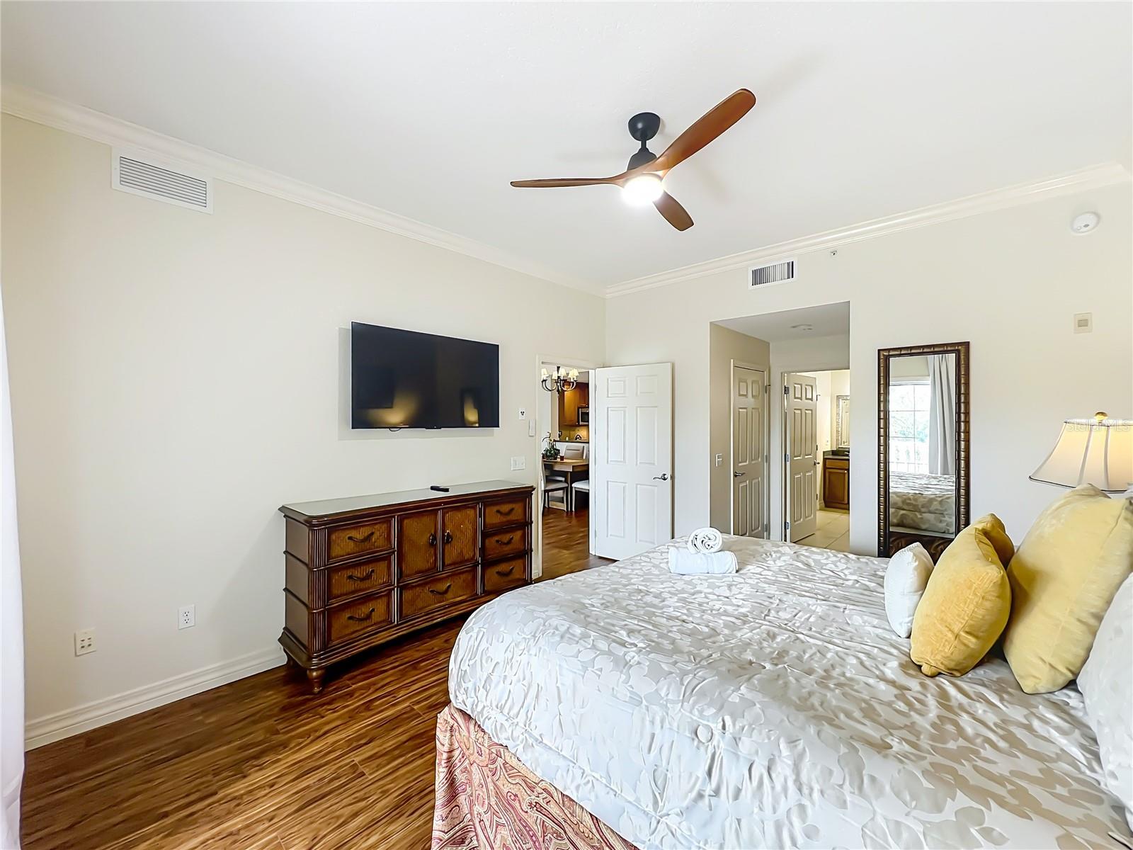 VILLAS AT REUNION SQUARE CONDO PH 4 - Residential