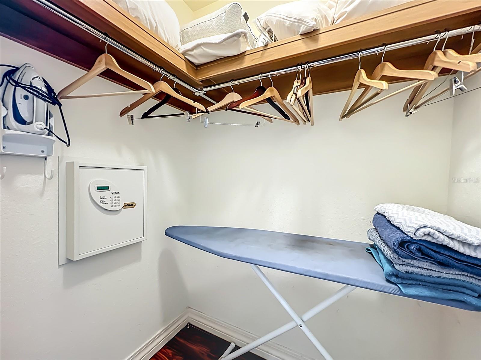 VILLAS AT REUNION SQUARE CONDO PH 4 - Residential