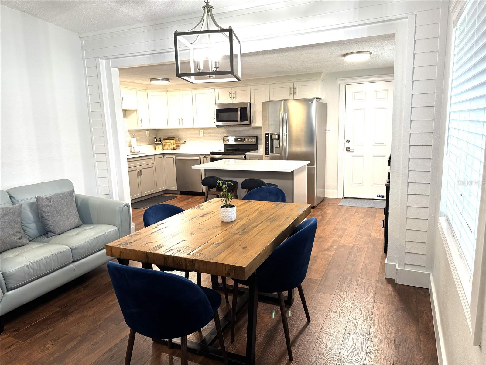 LAKE BARTON PARK - Residential