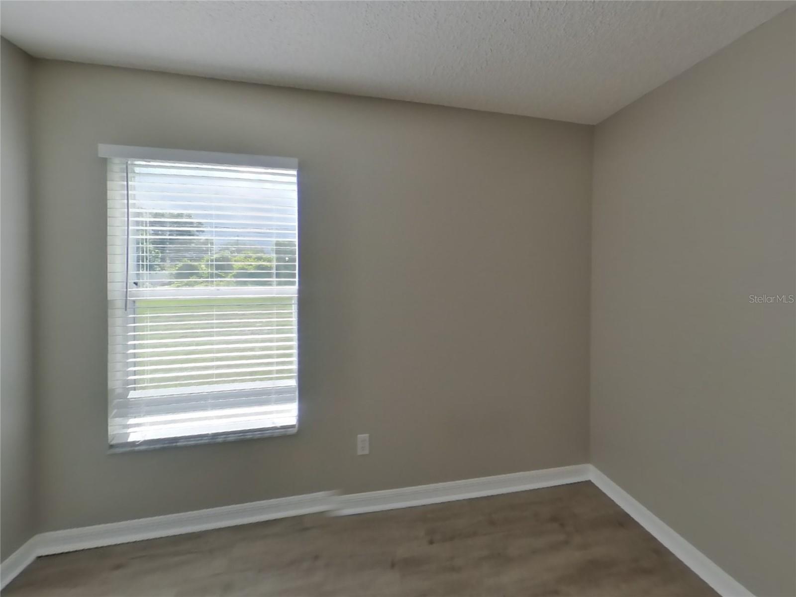 DELTONA LAKES UNIT 34 - Residential Lease