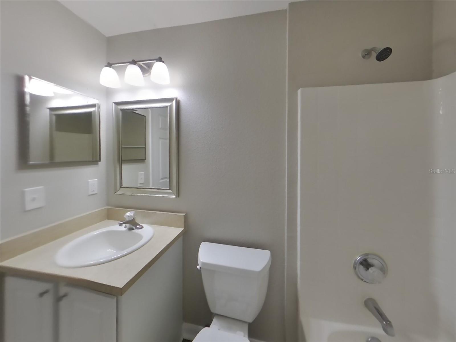 DELTONA LAKES UNIT 34 - Residential Lease