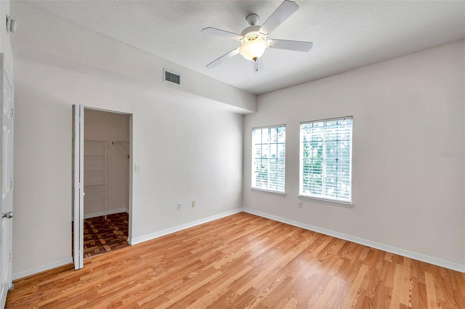 CORDOBA AT BEACH PARK A CONDOM - Residential