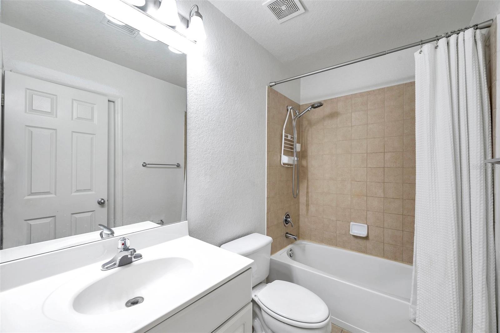 CORDOBA AT BEACH PARK A CONDOM - Residential