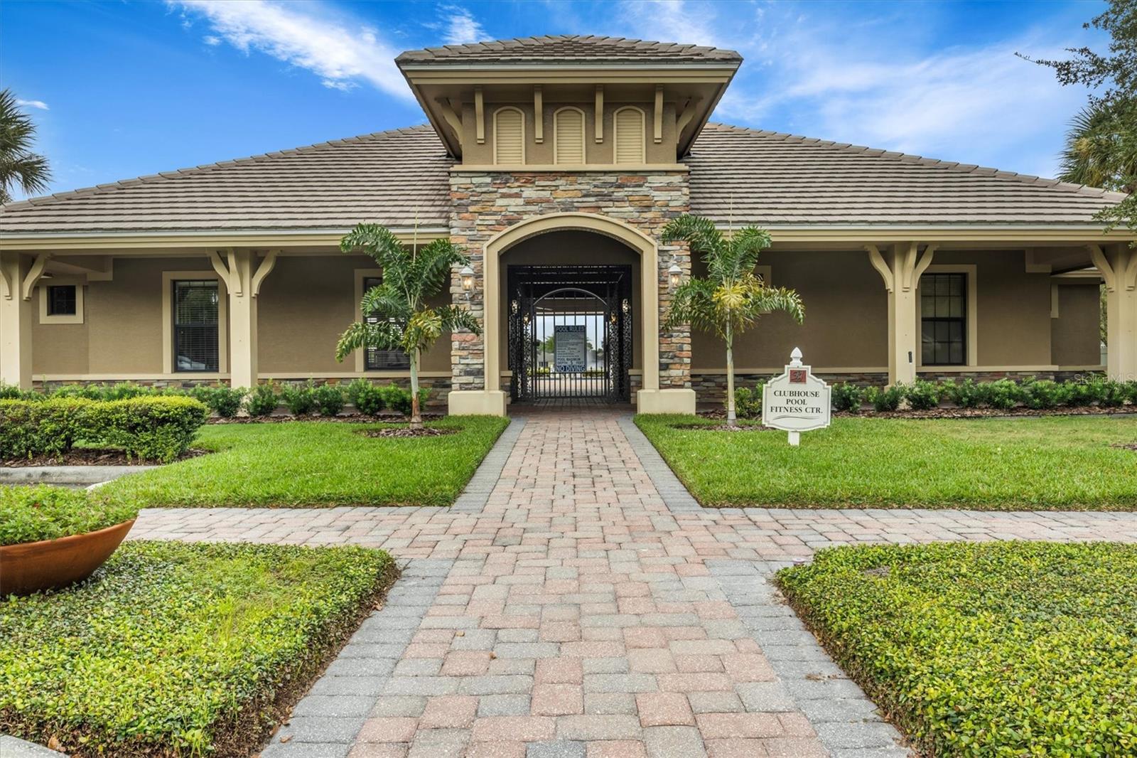 LAKE JAMES PH 4 - Residential