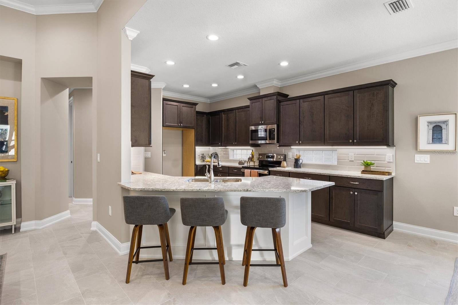 LAKE JAMES PH 4 - Residential