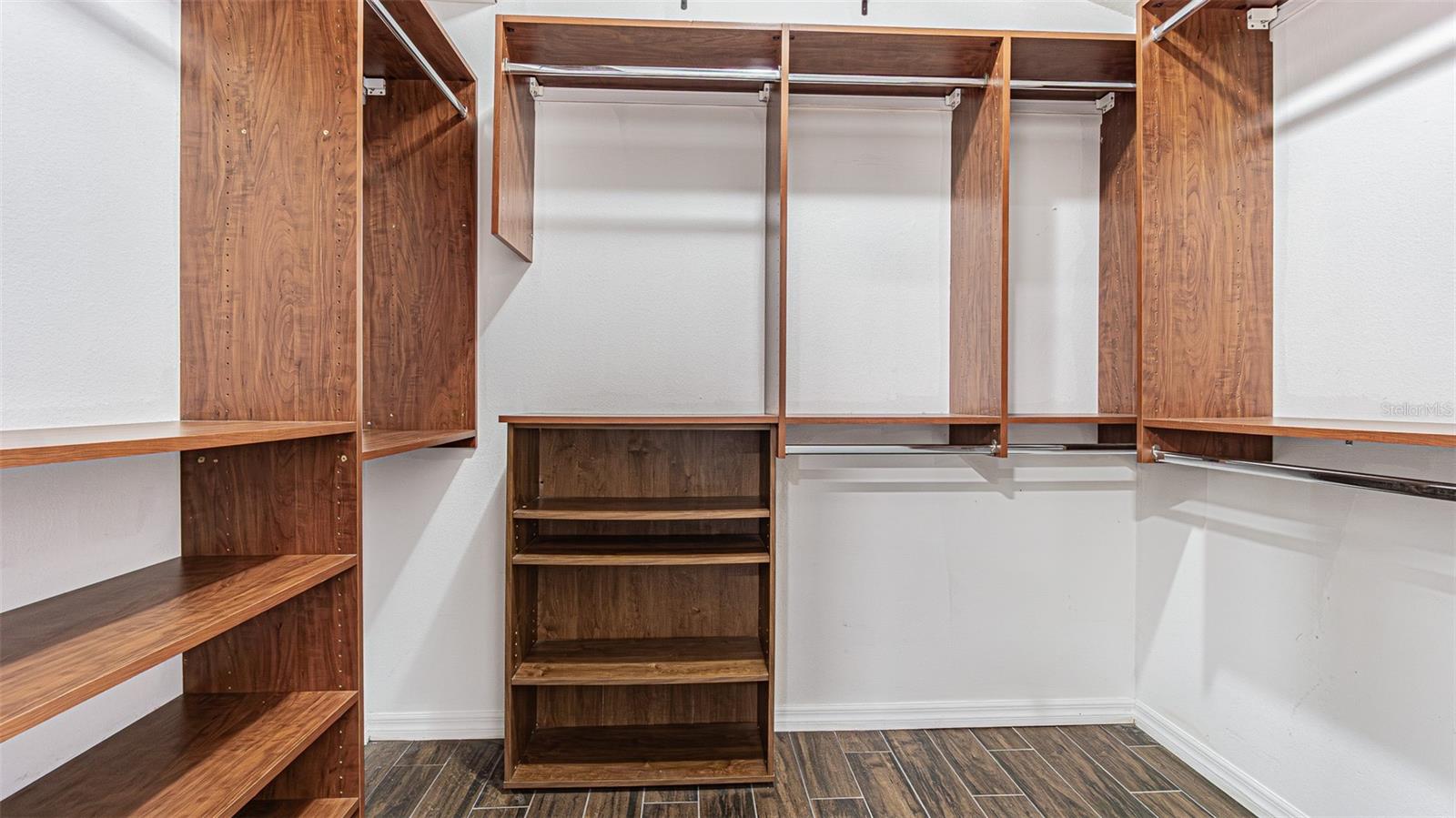 WEST BAY PH 1 - Residential