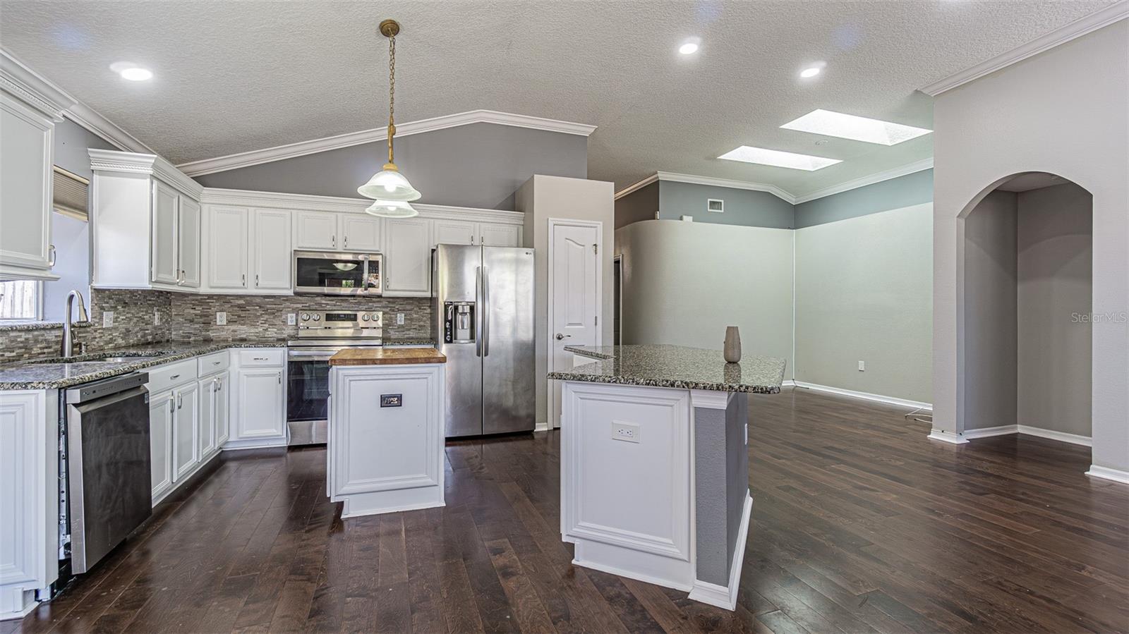 WEST BAY PH 1 - Residential