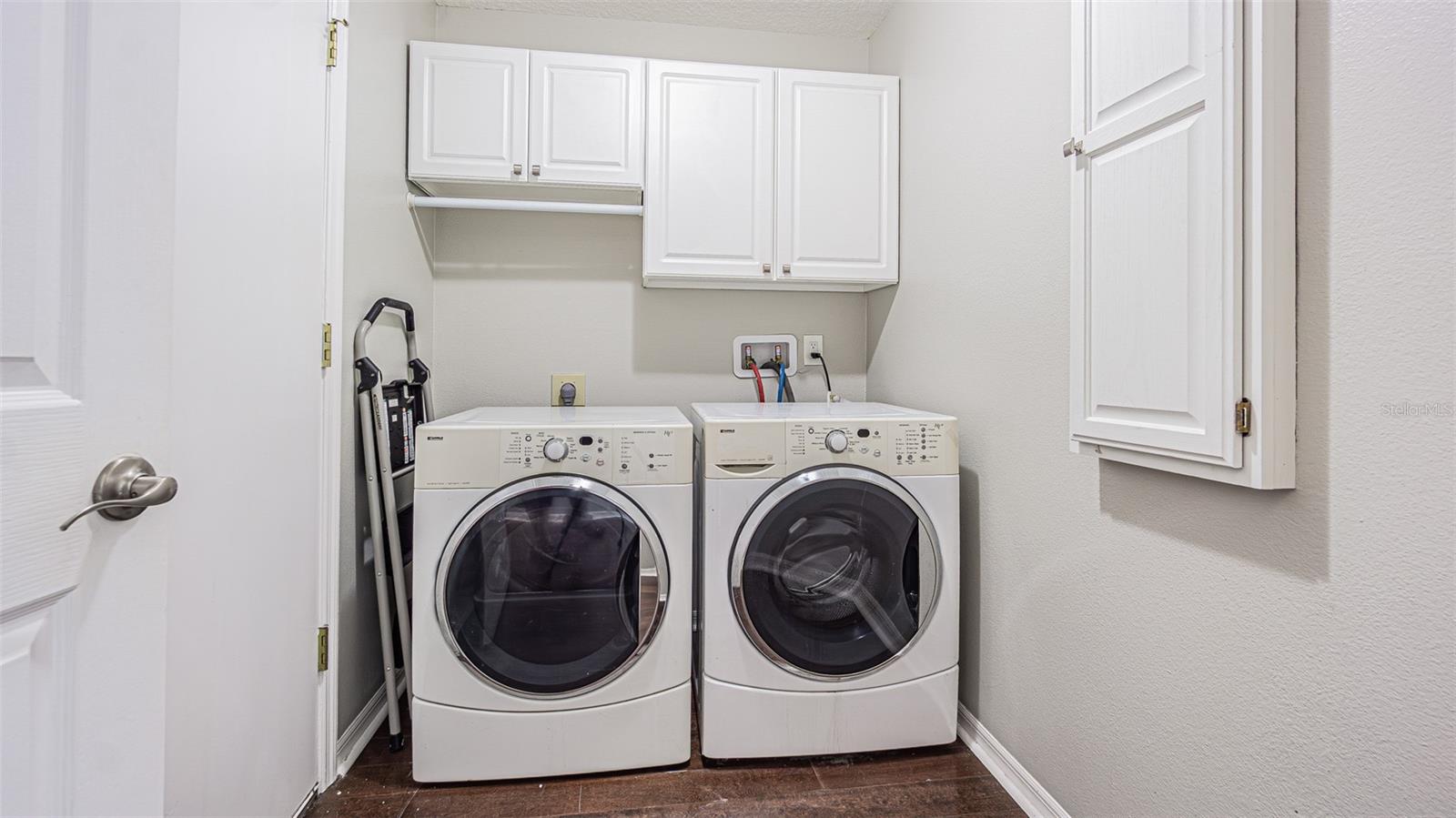 WEST BAY PH 1 - Residential