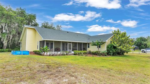 A home in WINTER HAVEN