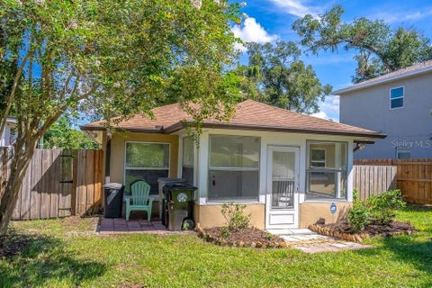 Photo of 617 E 1st Street, Apopka, FL 32703 (MLS # O6439609)