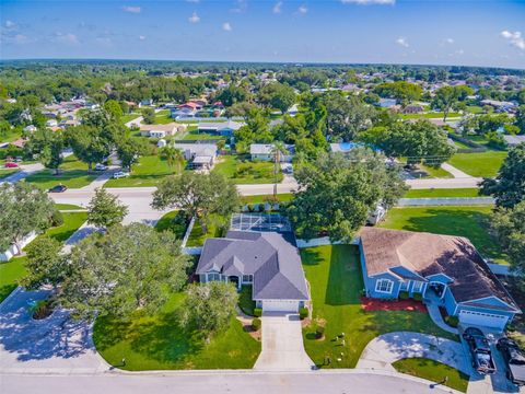 A home in LAKELAND