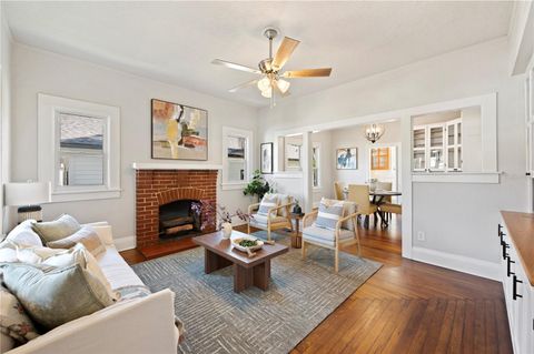 A home in LAKELAND