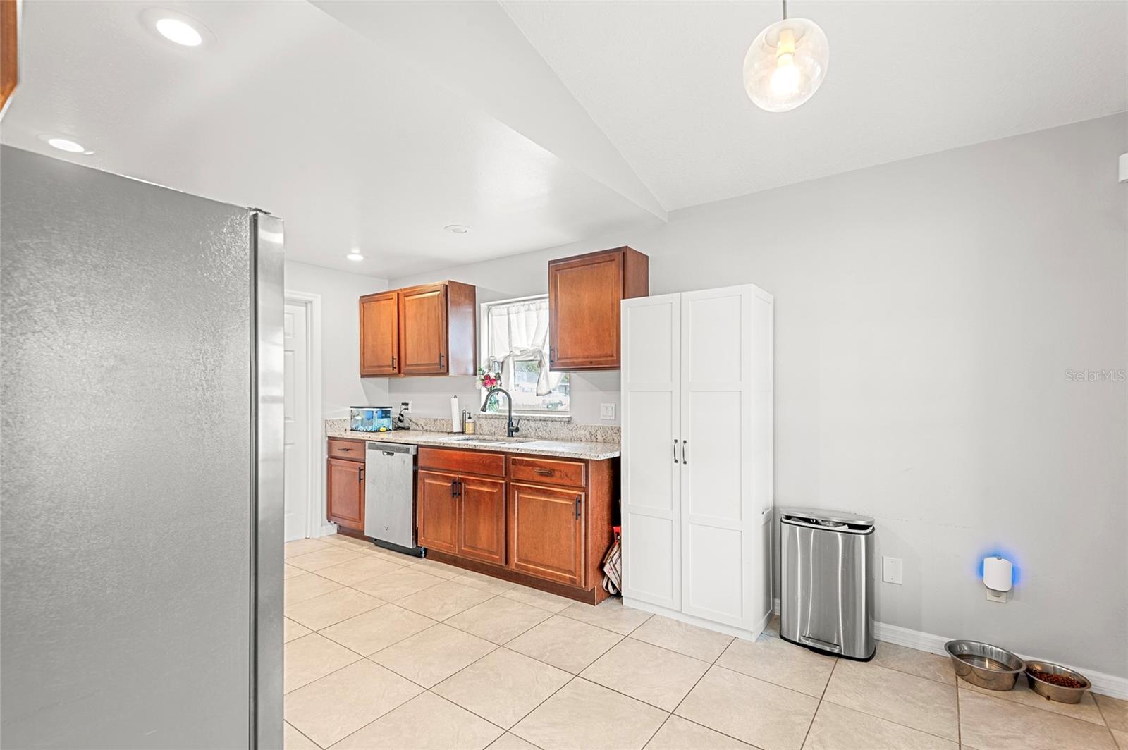 12853 MARYLAND WOODS COURT