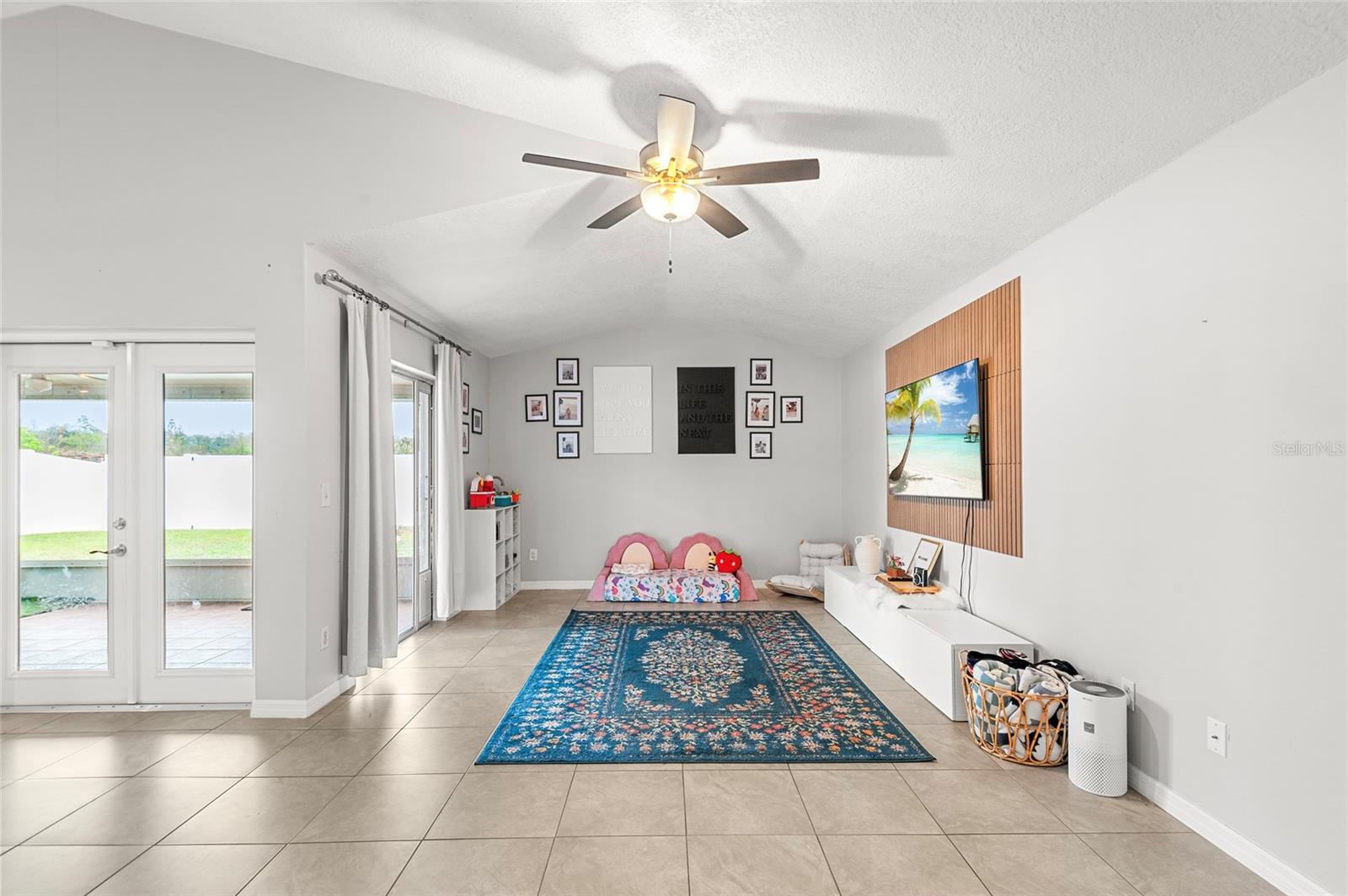 MEADOW WOODS VILLAGE 04 - Residential