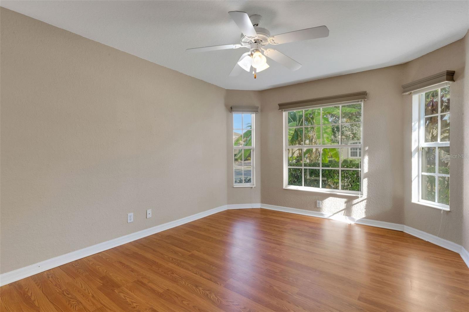 RIVER PLACE - Residential