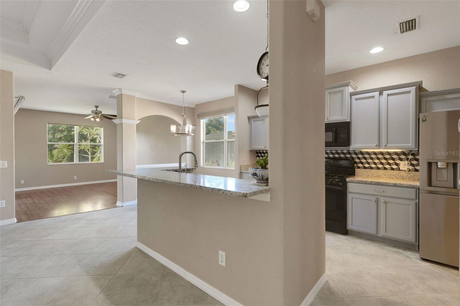 RIVER PLACE - Residential