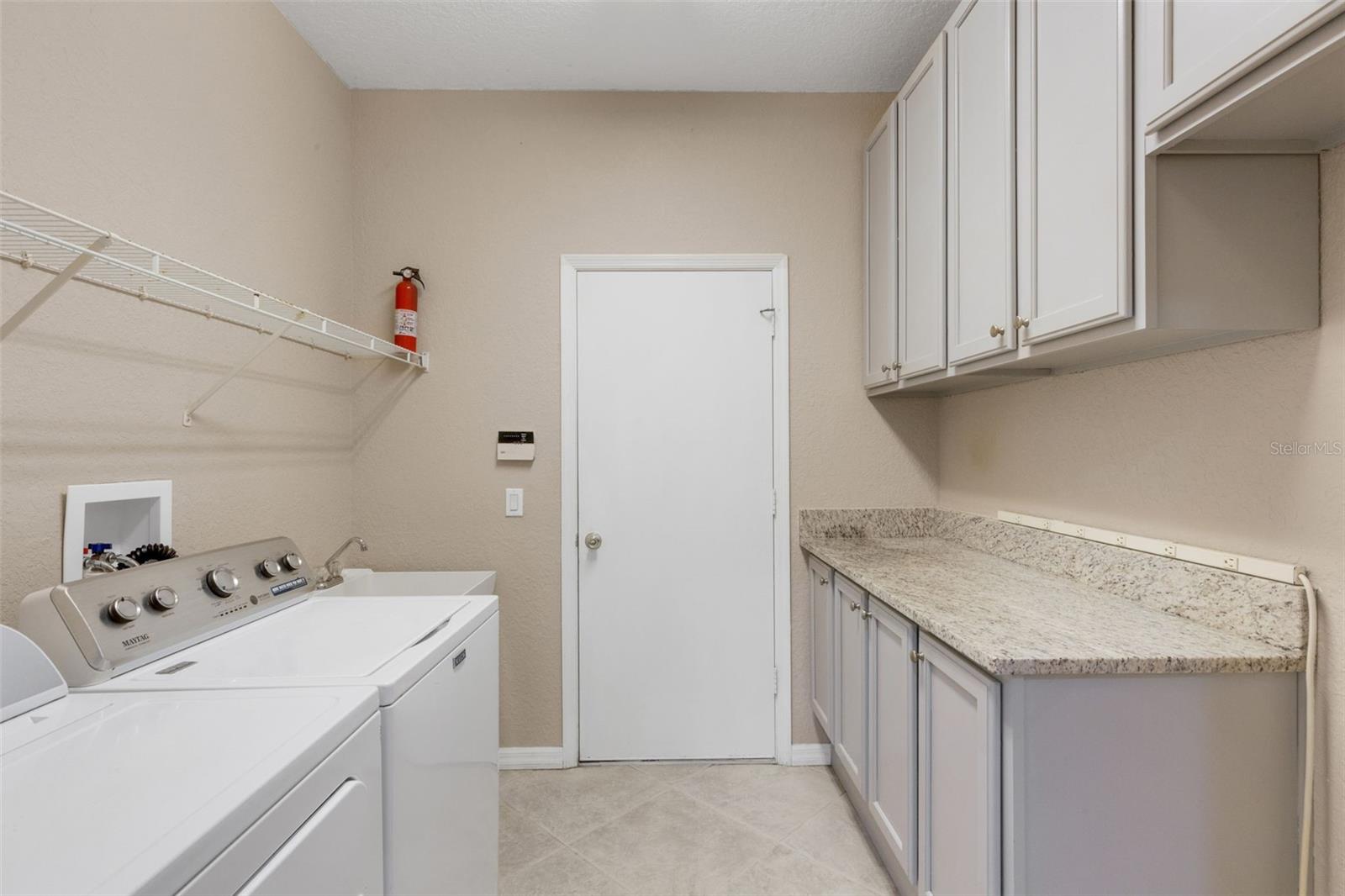 RIVER PLACE - Residential