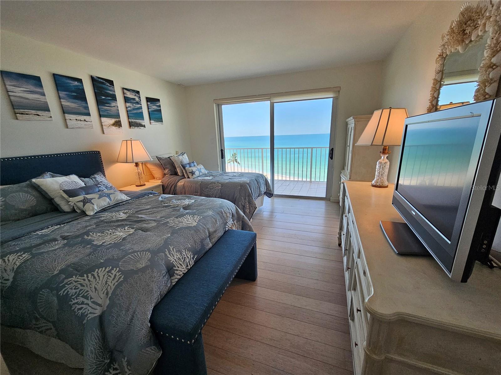 ISLANDER CLUB OF LONGBOAT - Residential