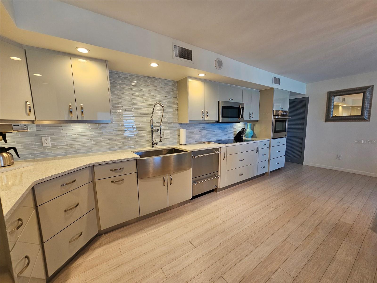 ISLANDER CLUB OF LONGBOAT - Residential