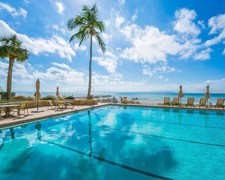 ISLANDER CLUB OF LONGBOAT - Residential