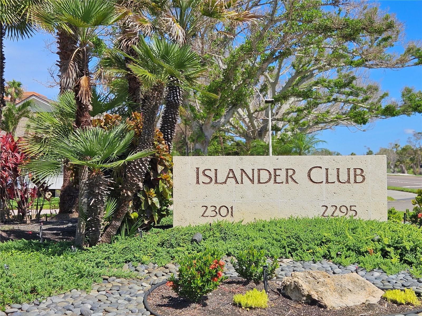 ISLANDER CLUB OF LONGBOAT - Residential