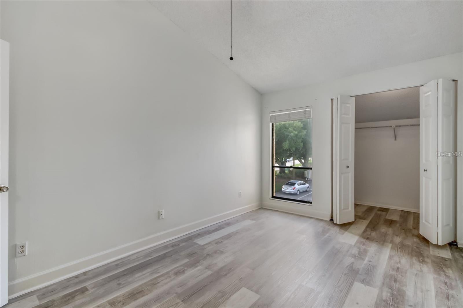 FOUNTAINS CONDO - Residential Lease