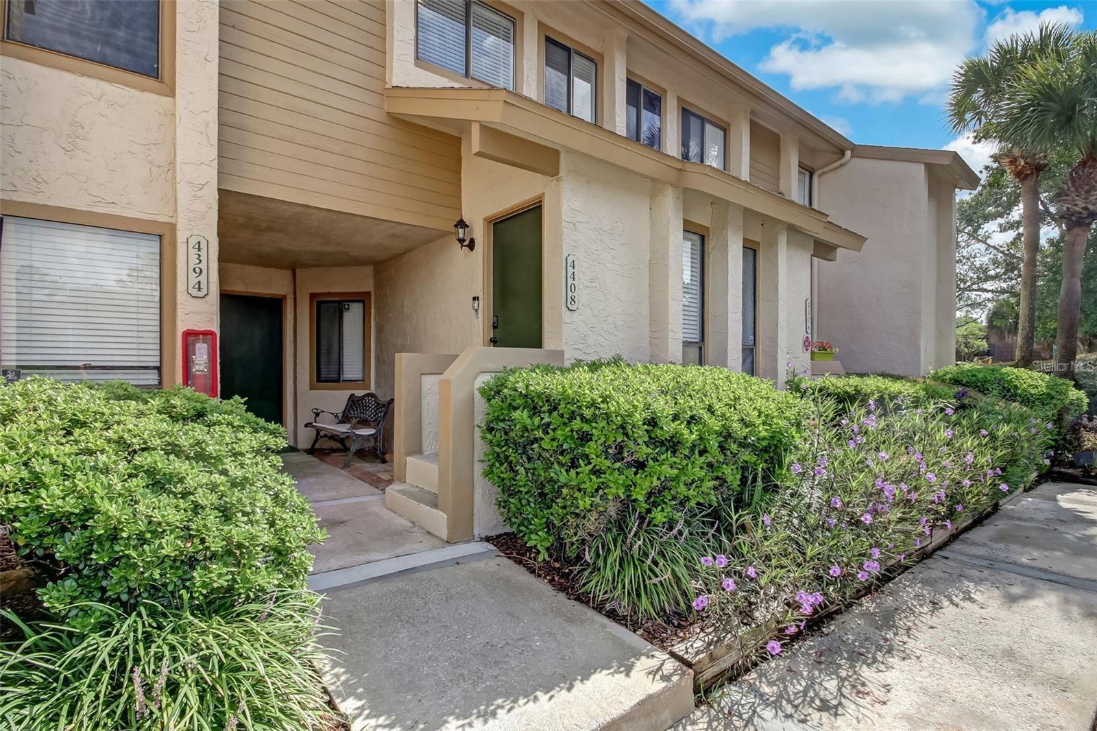 FOUNTAINS CONDO - Residential Lease