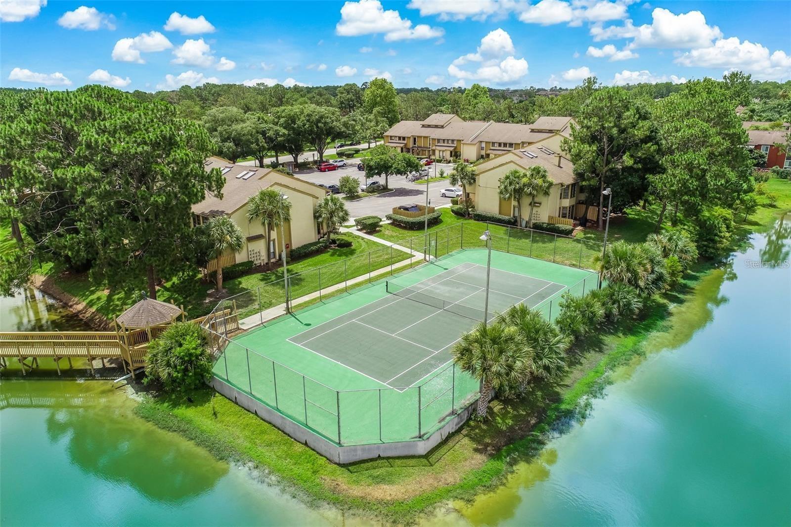 FOUNTAINS CONDO - Residential Lease