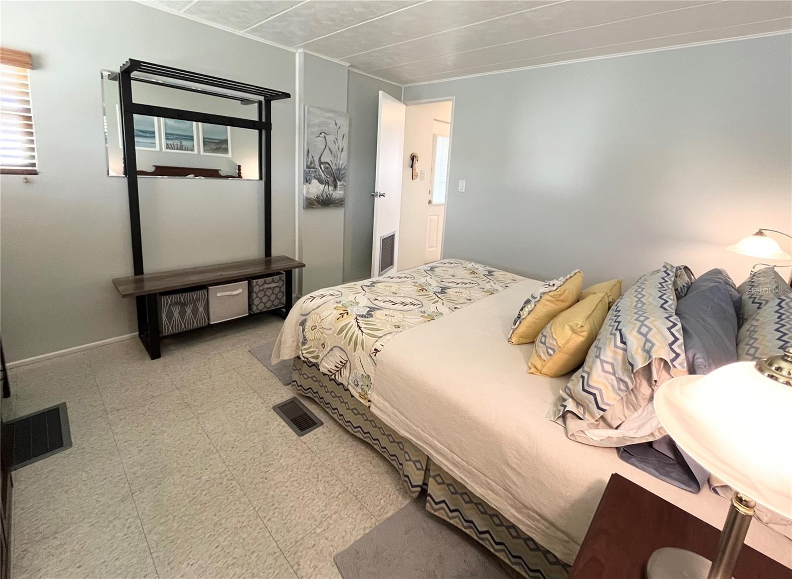 OAKWOOD MANOR - Residential