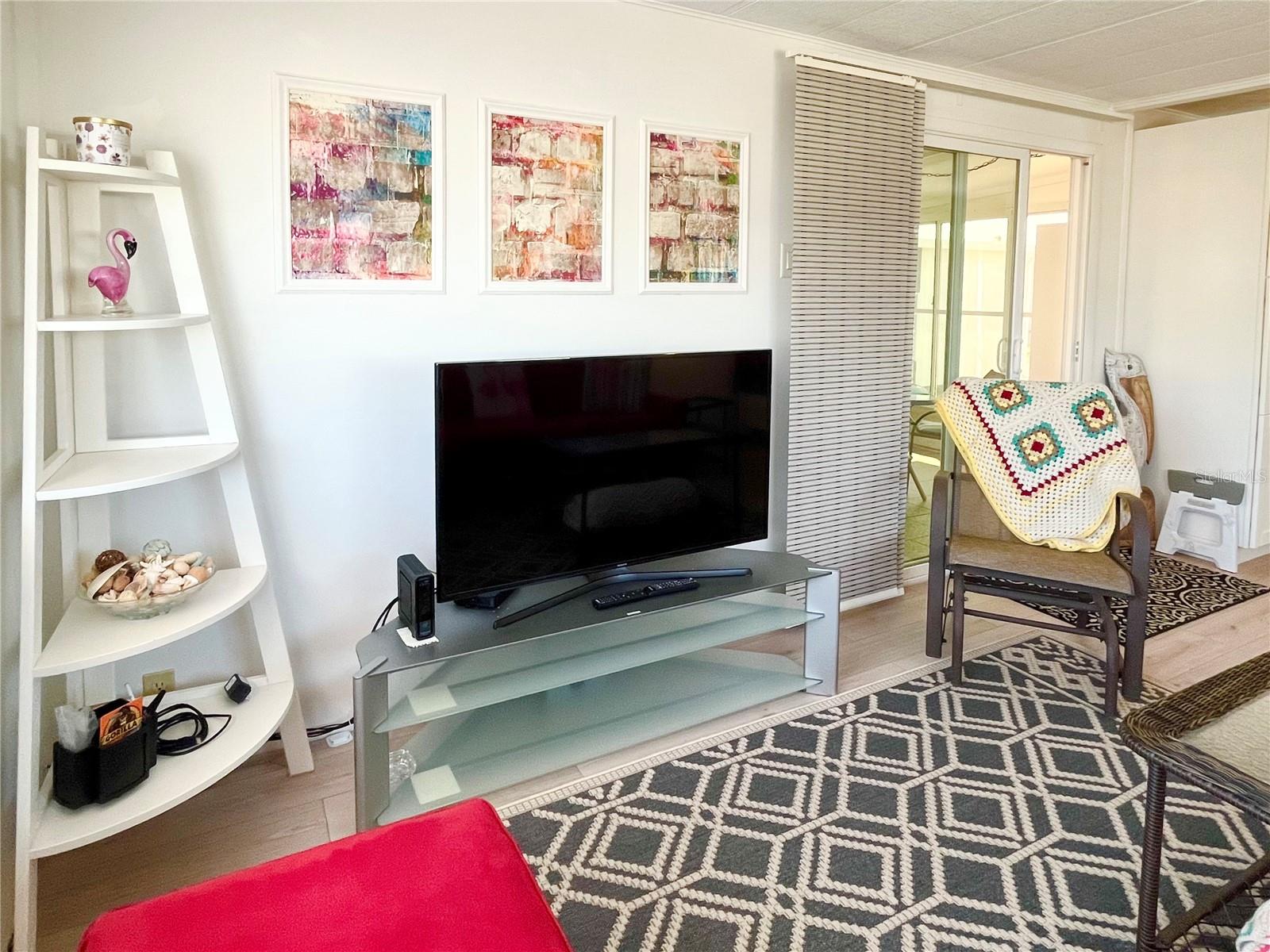 OAKWOOD MANOR - Residential