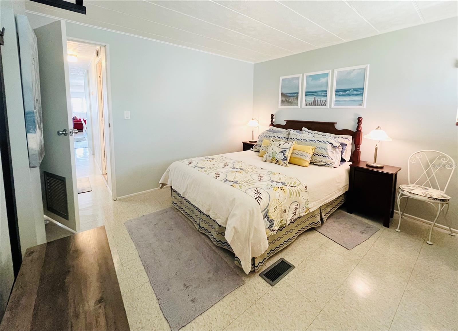 OAKWOOD MANOR - Residential