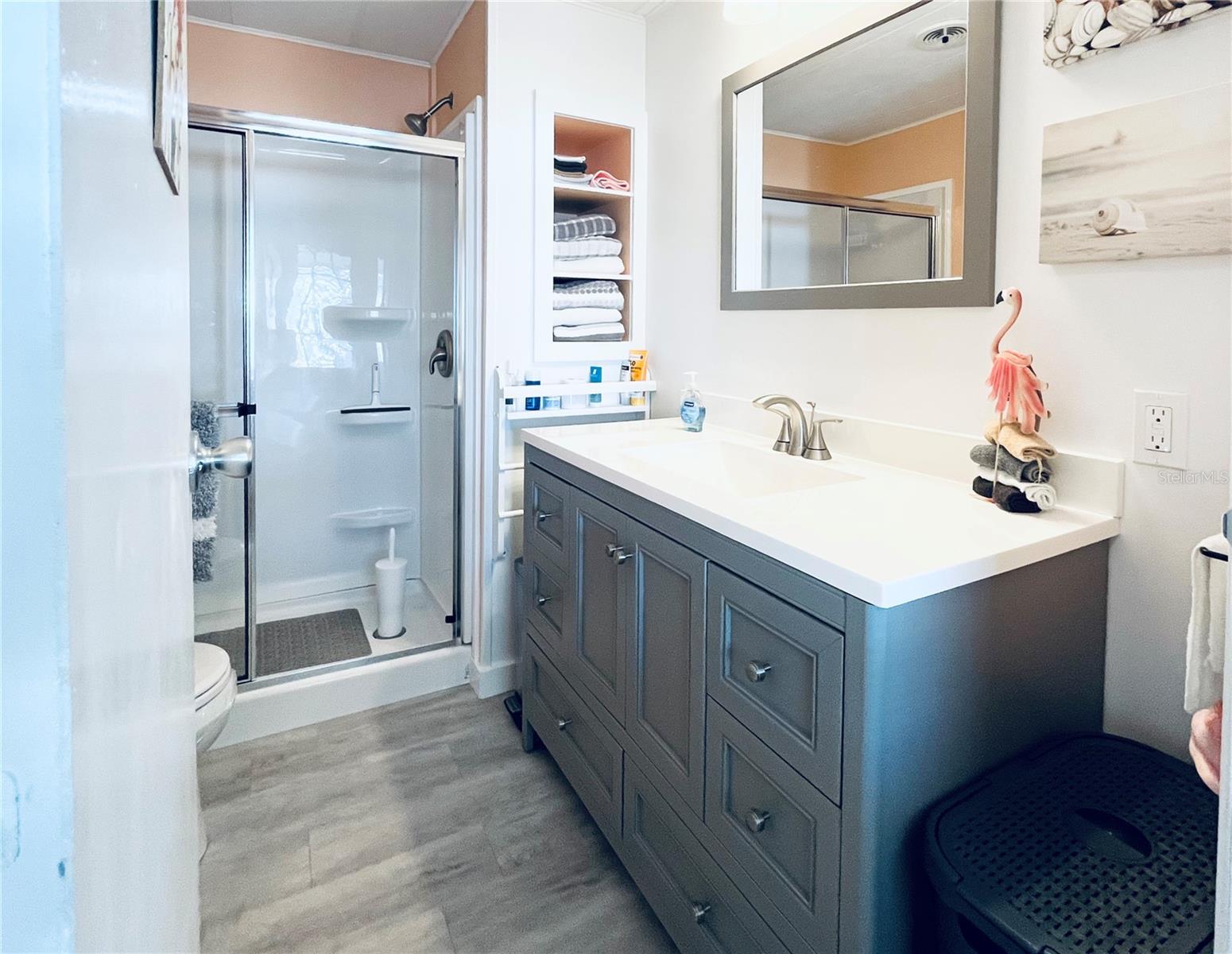 OAKWOOD MANOR - Residential