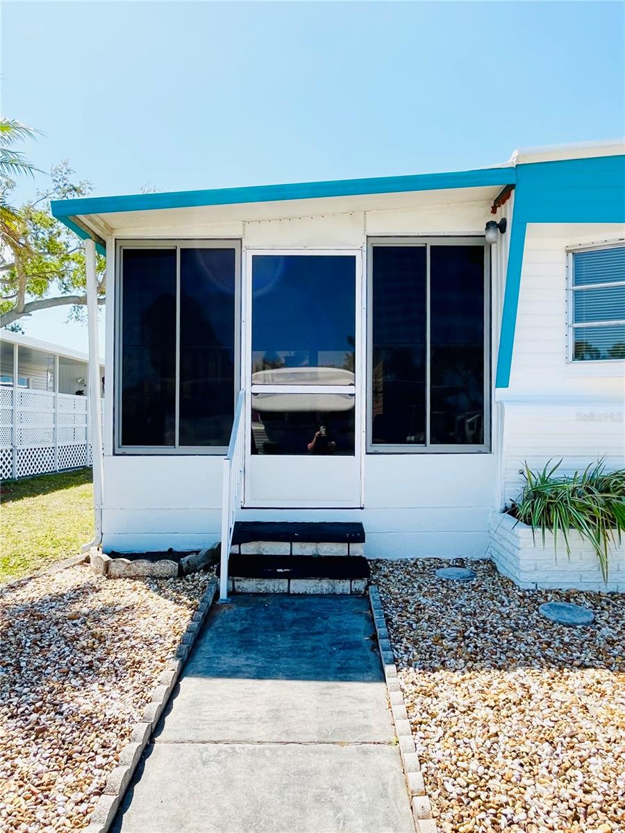 OAKWOOD MANOR - Residential