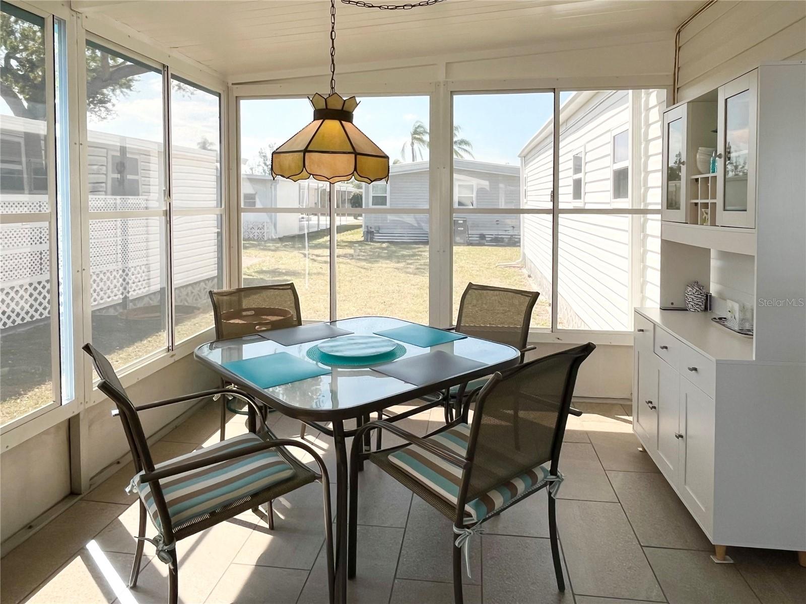 OAKWOOD MANOR - Residential