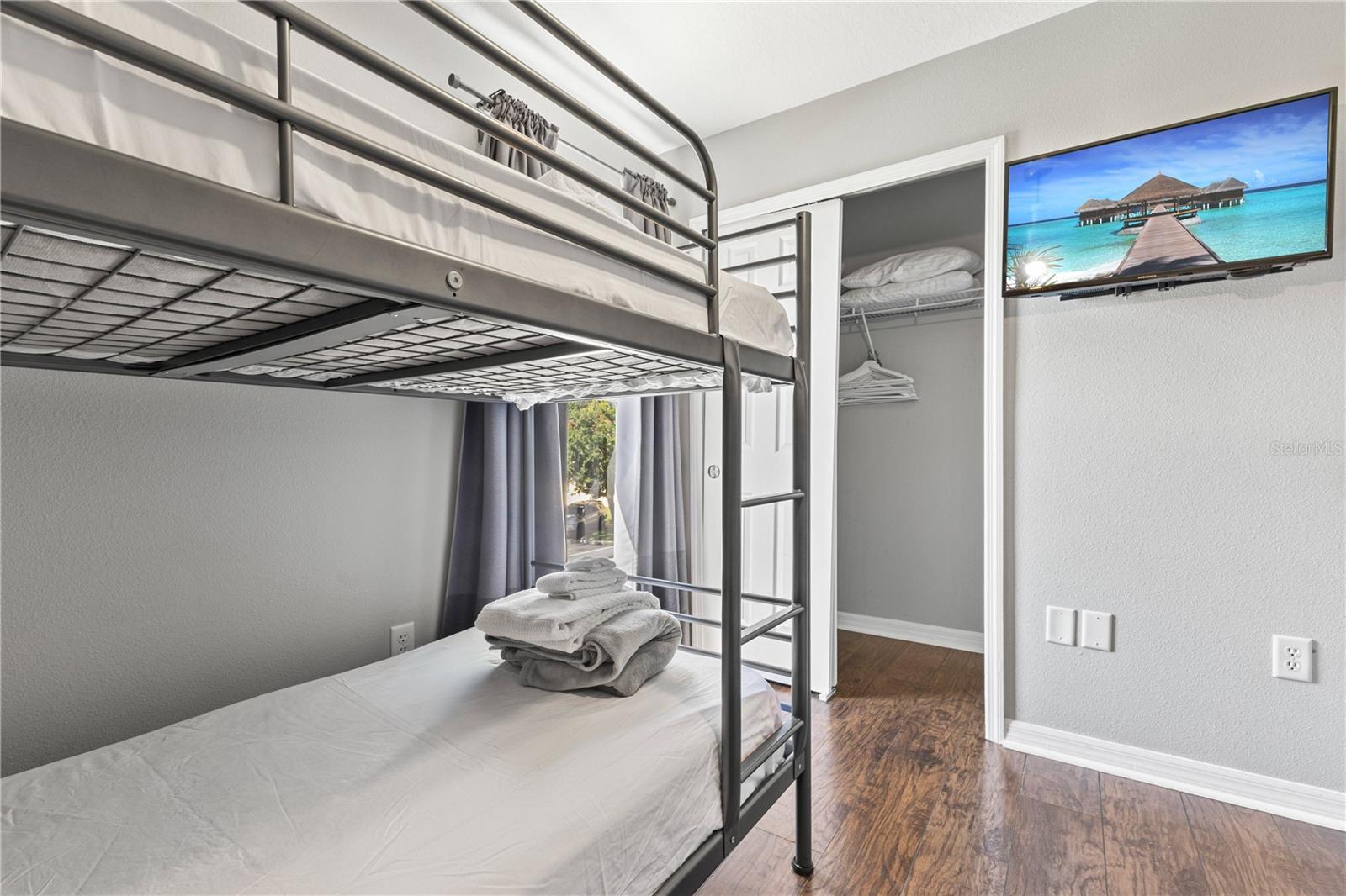 CRESTWYND BAY CA-1 CA-2 & B - Residential