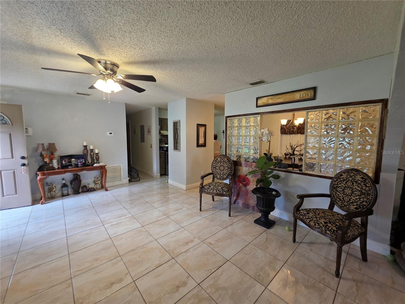 3210 SAWYER CIRCLE