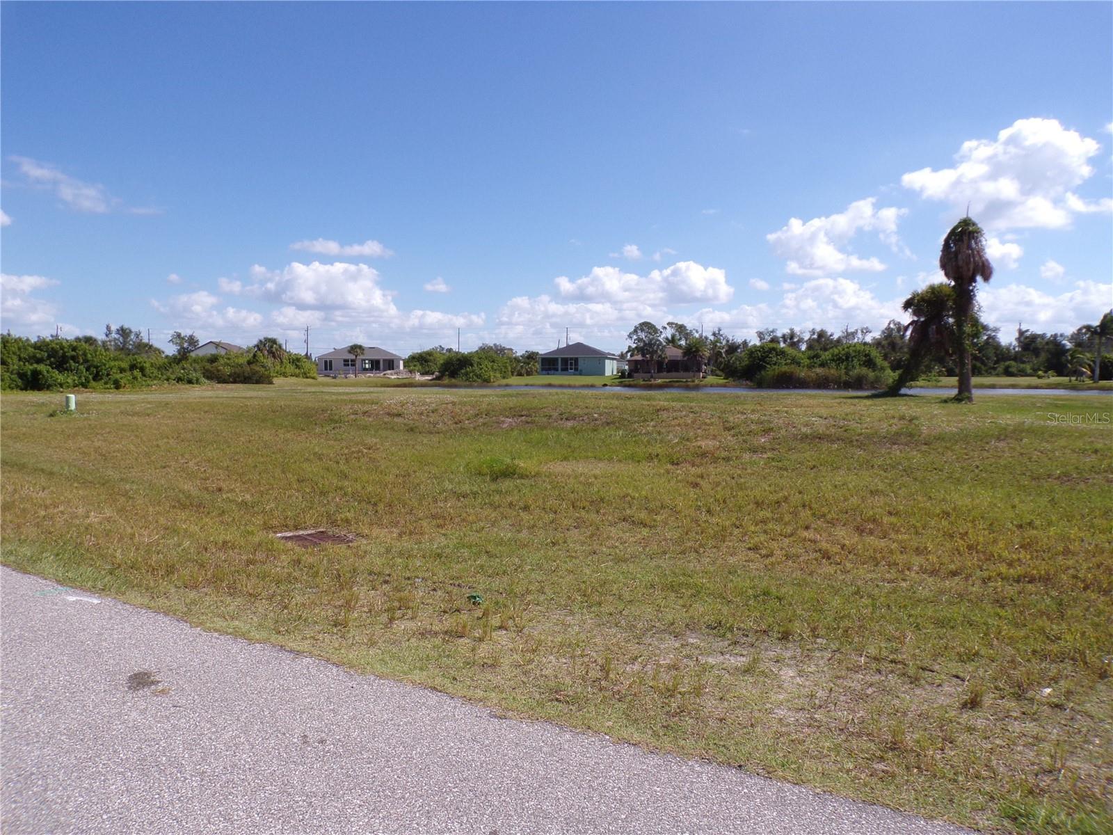 ROTONDA LAKES - Land