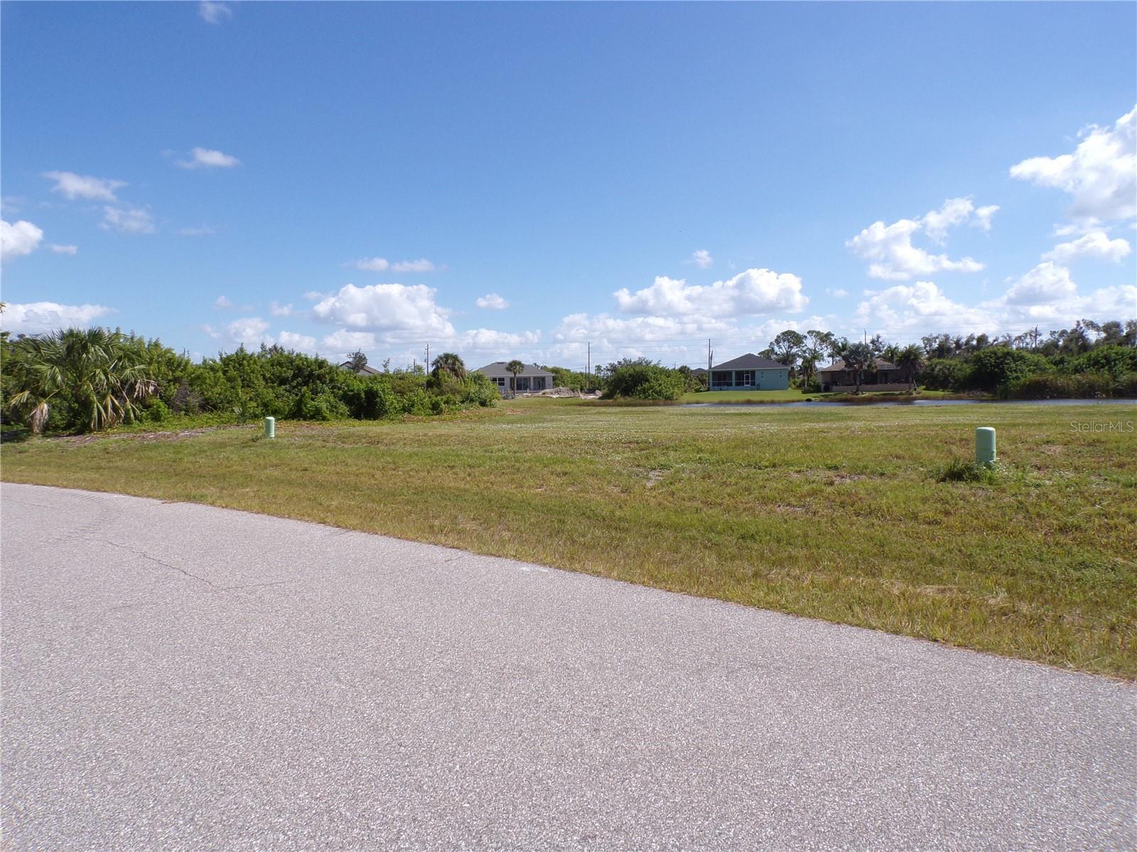 ROTONDA LAKES - Land