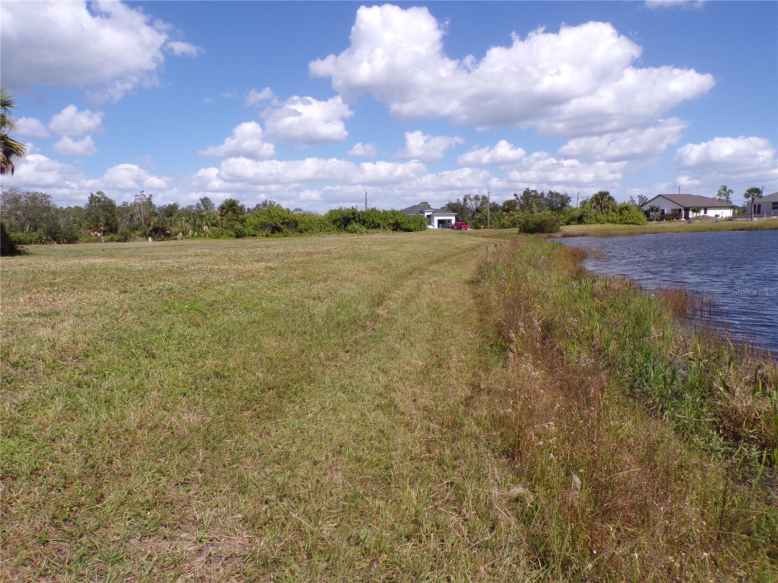 ROTONDA LAKES - Land